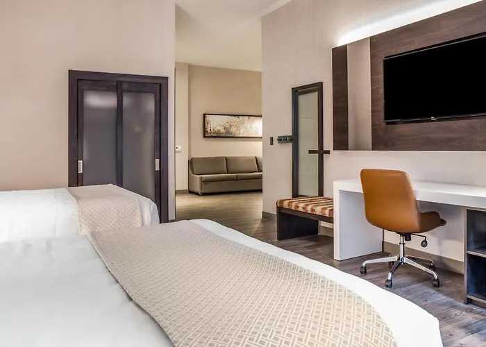 Cambria Loop - Theatre District Hotel 4*