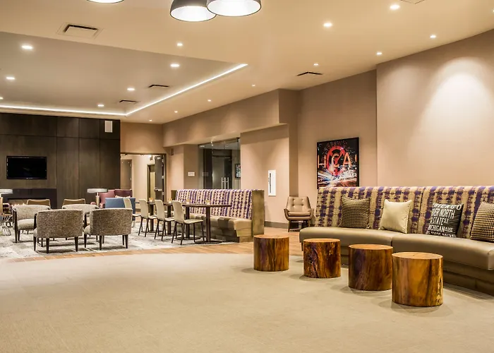 Cambria Loop - Theatre District 4* Chicago