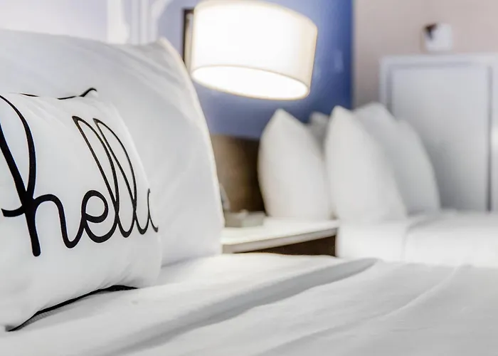Hotel Cambria Loop - Theatre District 4*
