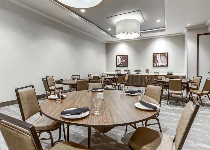 Hotel Cambria Loop - Theatre District 4*
