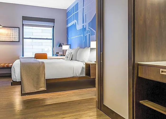 Cambria Loop - Theatre District 4* Chicago