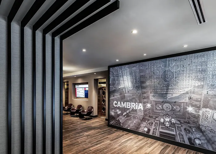 Cambria Loop - Theatre District