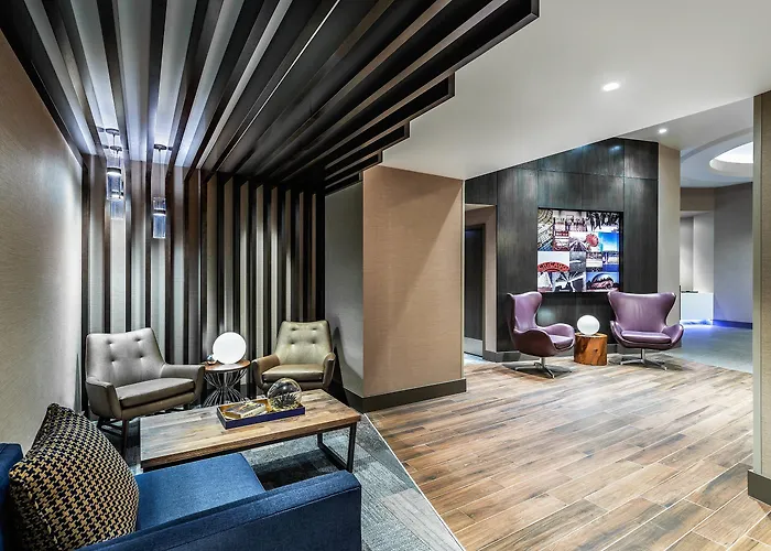 Cambria Loop - Theatre District 4*