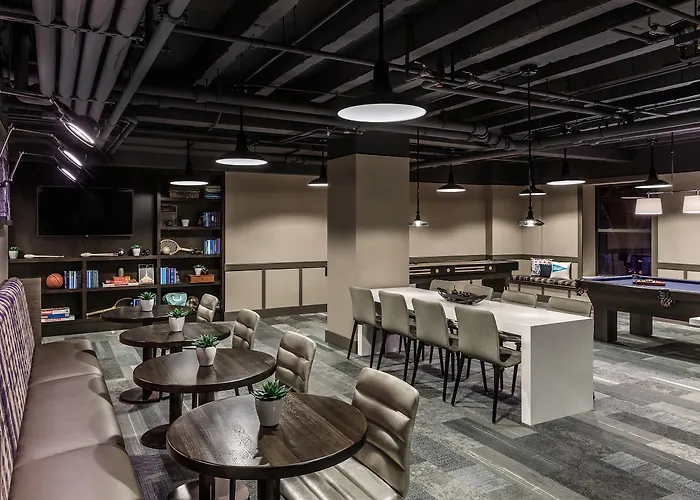 Cambria Loop - Theatre District Hotel 4*