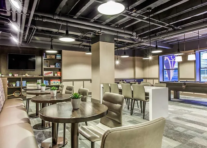 Cambria Loop - Theatre District Hotel 4*
